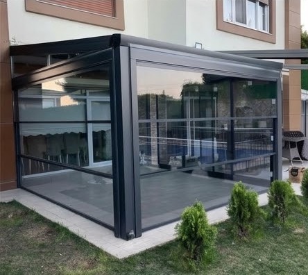 Giljotina sistem, terasa sa pergolom